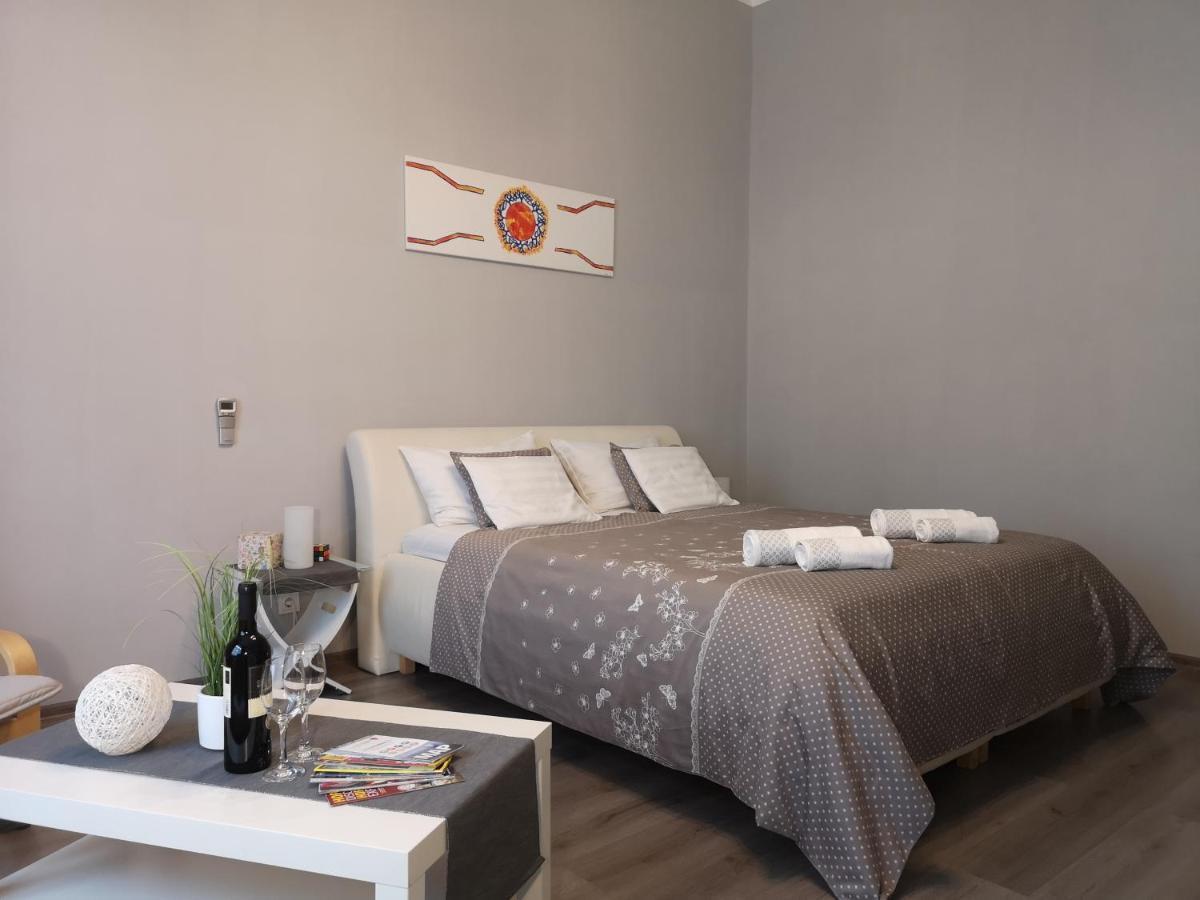 Central Apartment Budapest Exterior photo